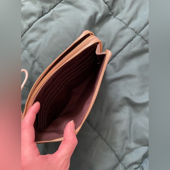 Coach Double Corner Zip Wristlet NWOT in Beige - Picture 8 of 16